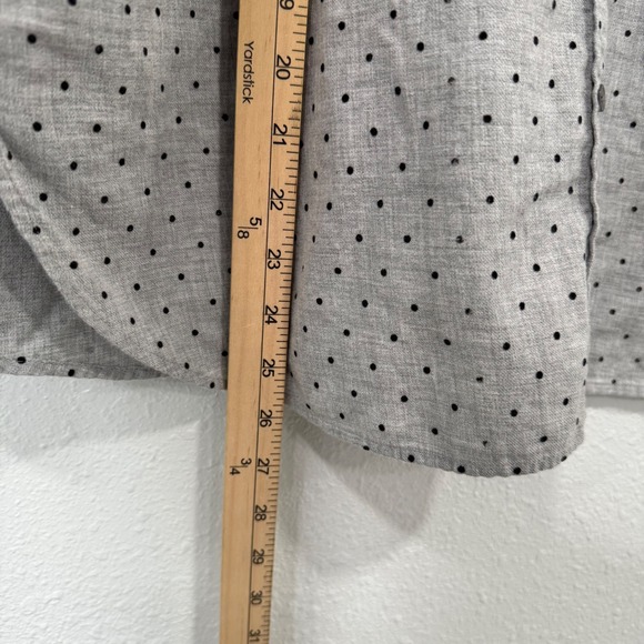 LOFT Women's Gray Black Polka Dot Button Down Shirt Top Size M - Picture 6 of 7
